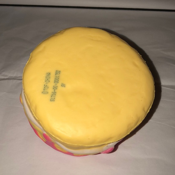 Lot with 3 Squishies - Picture 6 of 8